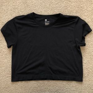 All in motion cropped tee